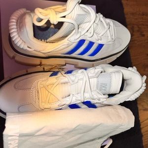 Adidas Beyonce's Ivy Park Sneakers ..